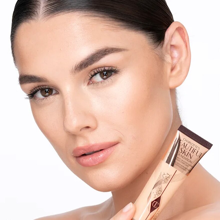 CHARLOTTE TILBURY CHARLOTTES BEAUTIFUL SKIN FOUNDATION 4 WARM FAIR-MEDIUM SKIN WITH WARM YELLOW  UNDERTON-50053862.jpg