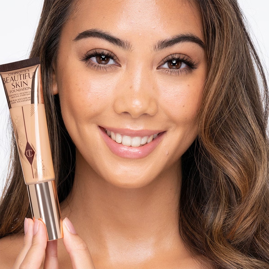 CHARLOTTE TILBURY CHARLOTTES BEAUTIFUL SKIN FOUNDATION 7 WARM MEDIUM SKIN WITH WARM GOLDEN YELLOW UNDERTONE-50054767.jpg
